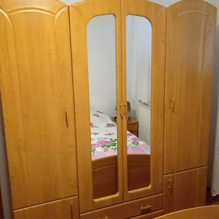 1+1 In Pejton, Ilidza *