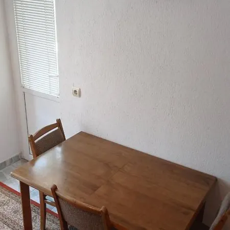 1+1 In Pejton, Ilidza *